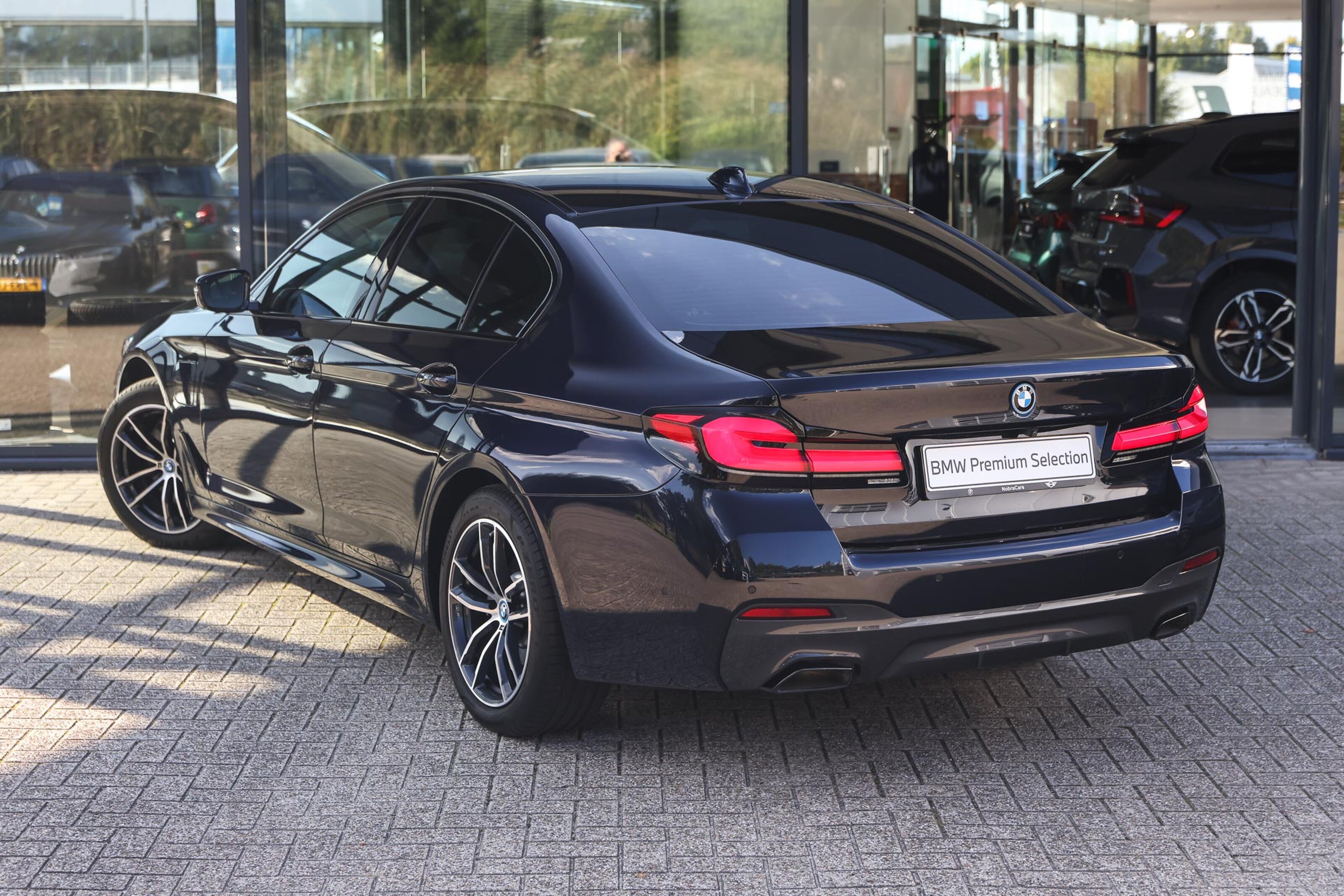 BMW 5 Serie 530e High Executive M Sport Automaat