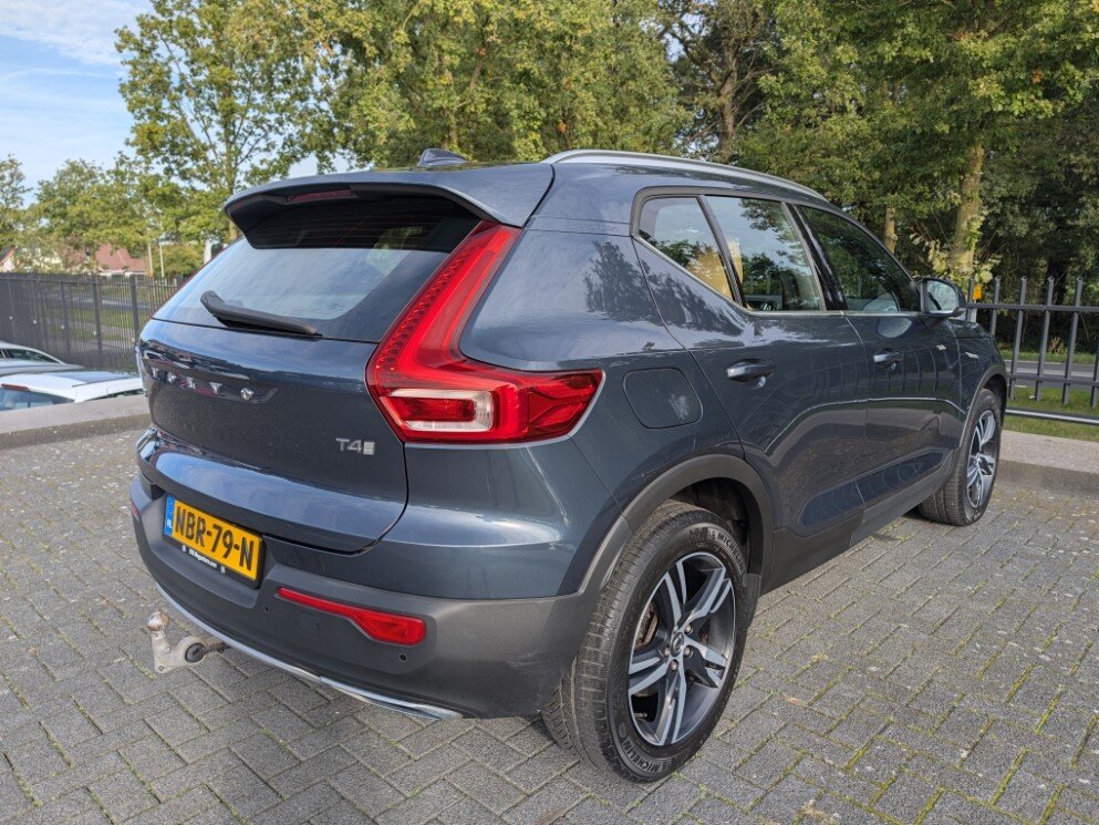 Volvo XC40 Inscription 2WD T4 190PK | Trekhaak | El. Stoelen | Memory | ACC | Camera | Stoelverw. | Navi | PDC | Leder | - Afbeelding 3