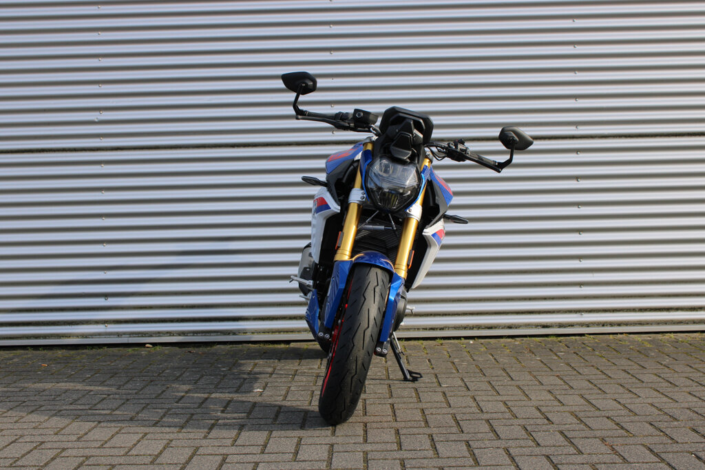 BMW F 900 R 10