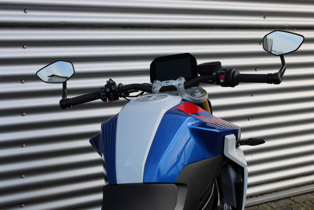 BMW F 900 R 18