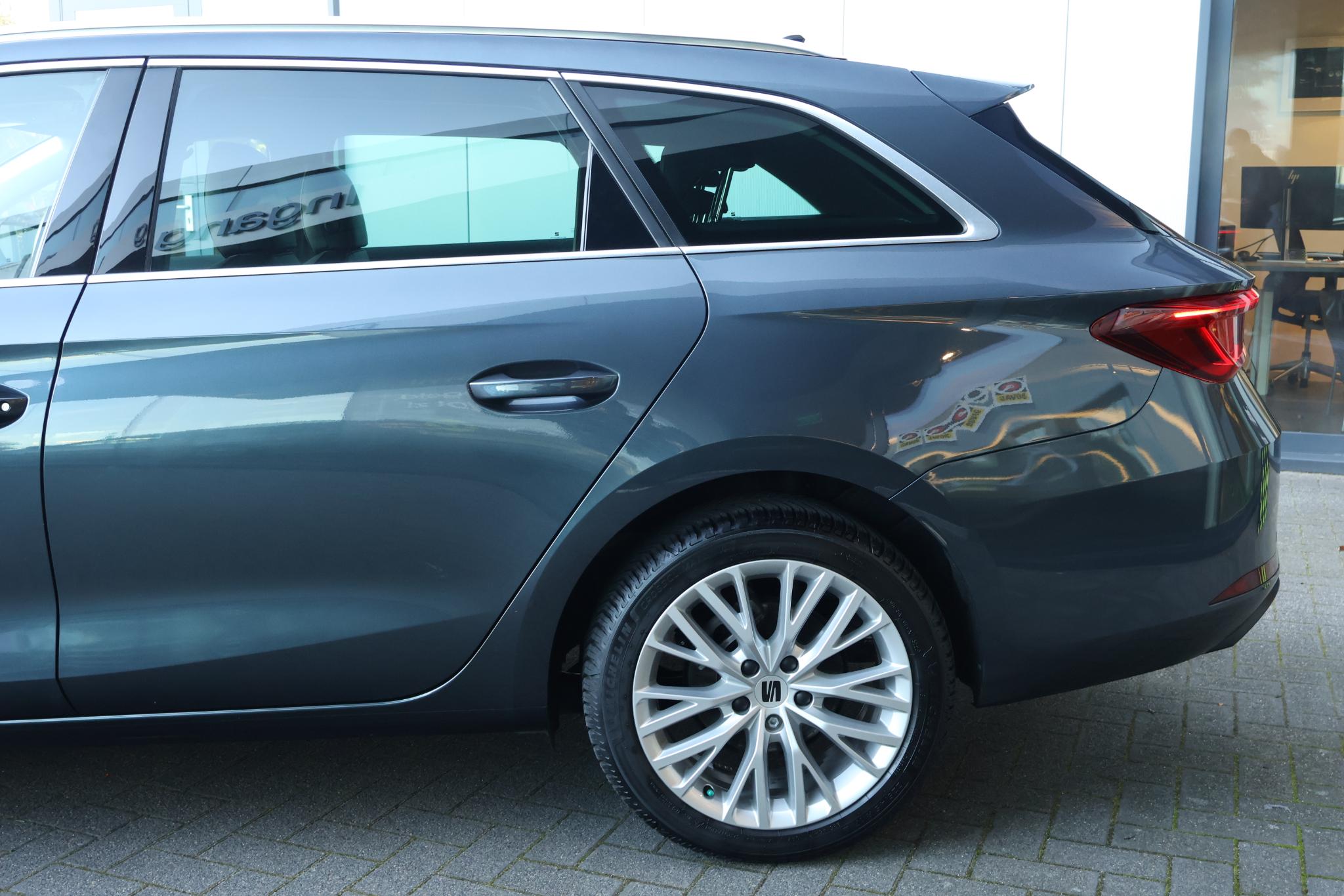SEAT Leon Sportstourer 1.5 eTSI Xcellence - Afbeelding 5