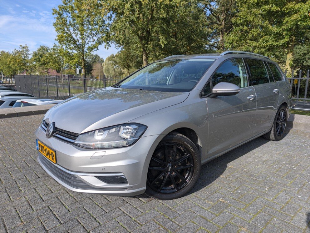 Volkswagen Golf Variant 1.5 Highline | 150PK | Trekhaak | Carplay | Camera | ACC | PDC | Stoelverw. | Climate Control