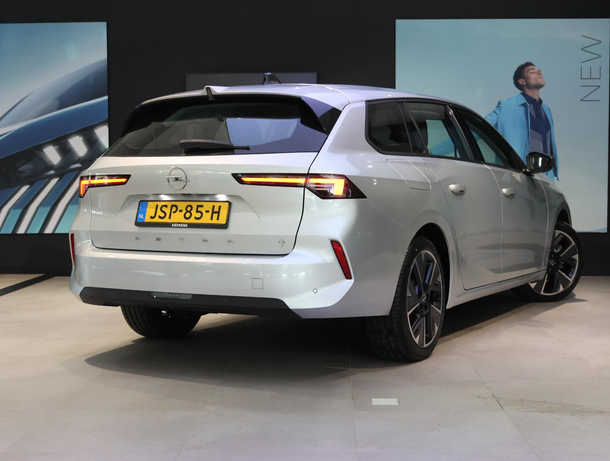 Opel Astra Electric Edition 54 kWh - Afbeelding 3