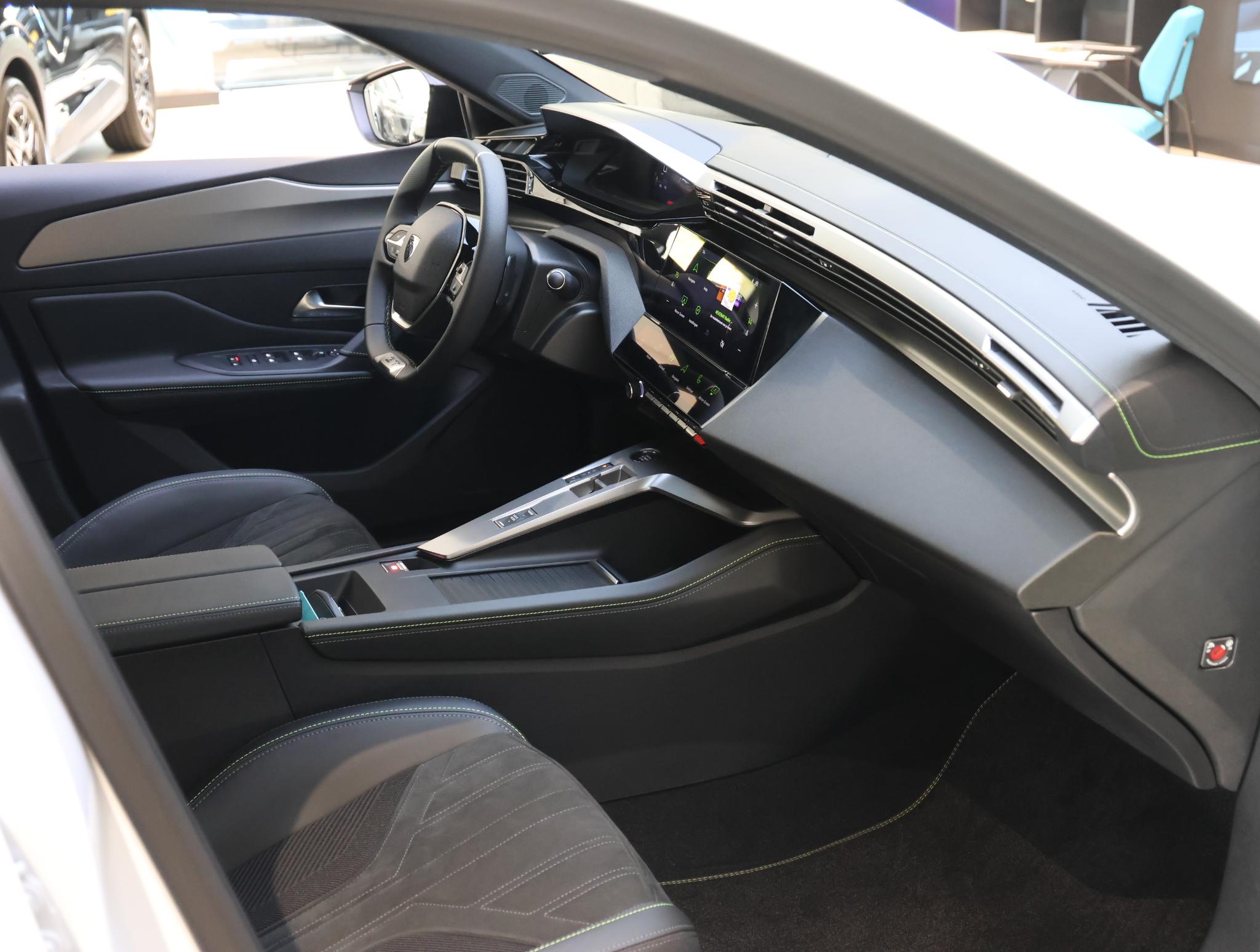 Peugeot 408 GT Hybrid 145 pk Automaat - Afbeelding 5