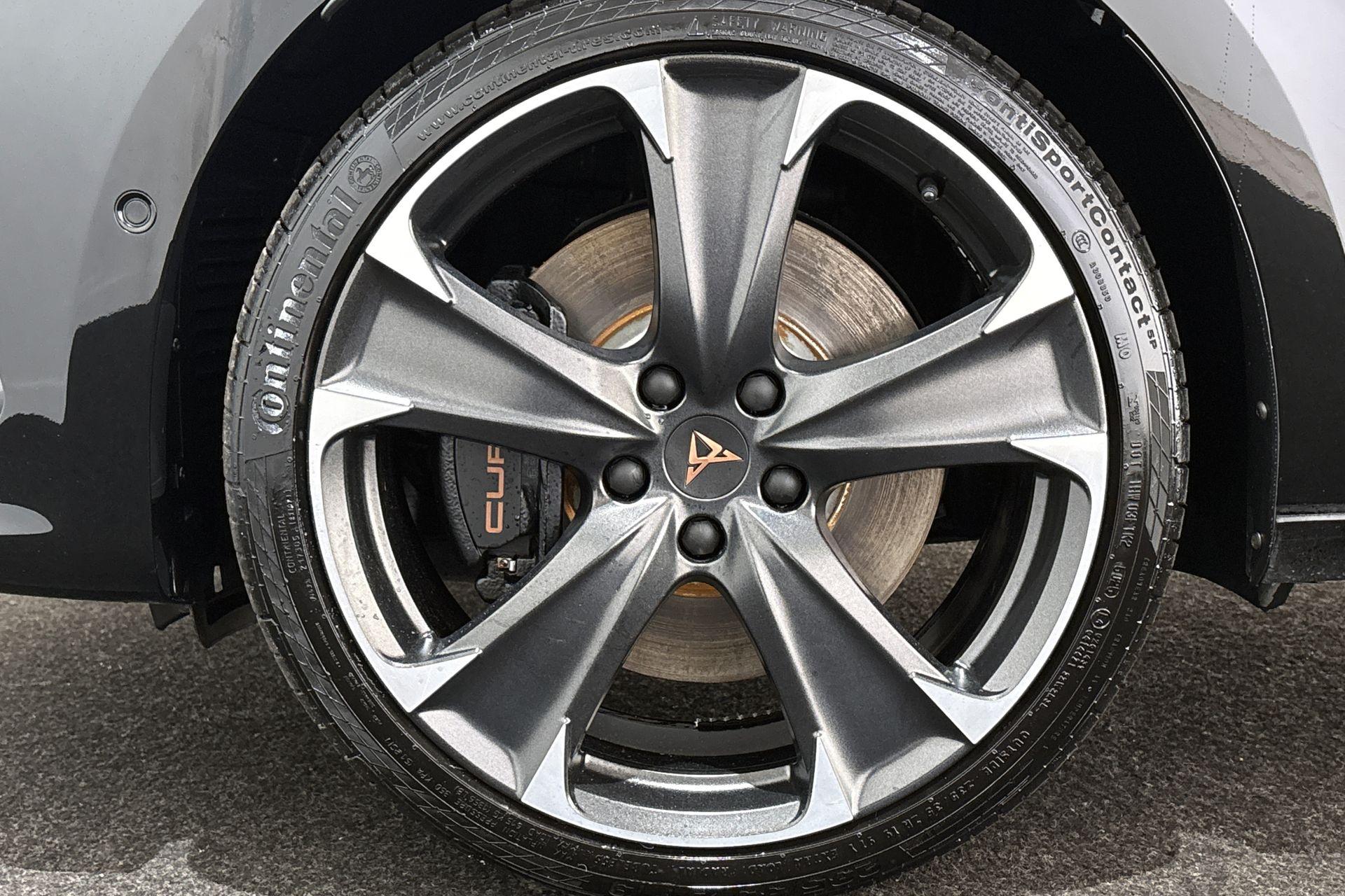Cupra León
