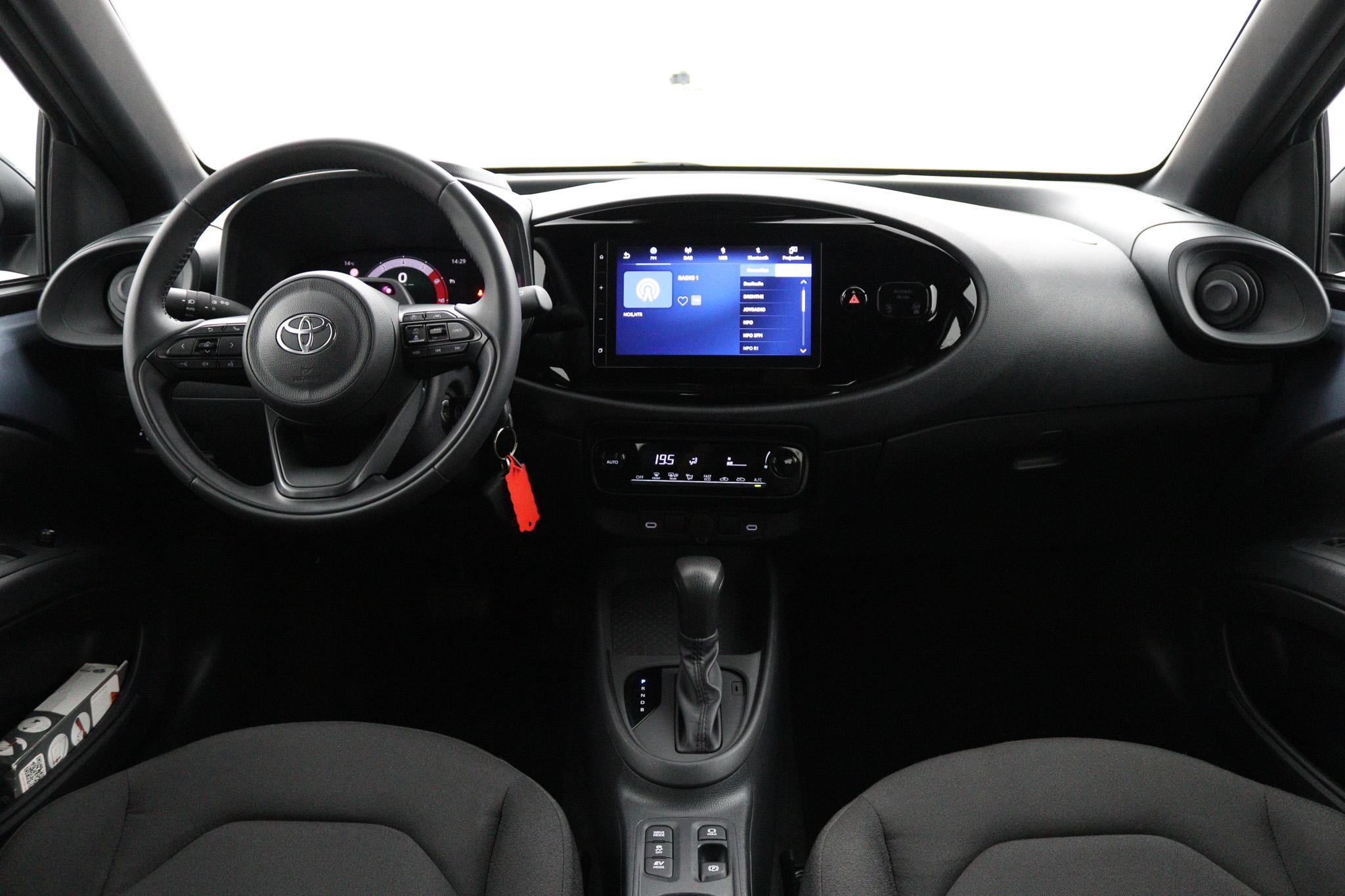 Toyota Aygo X Hybrid 115 play - Afbeelding 4
