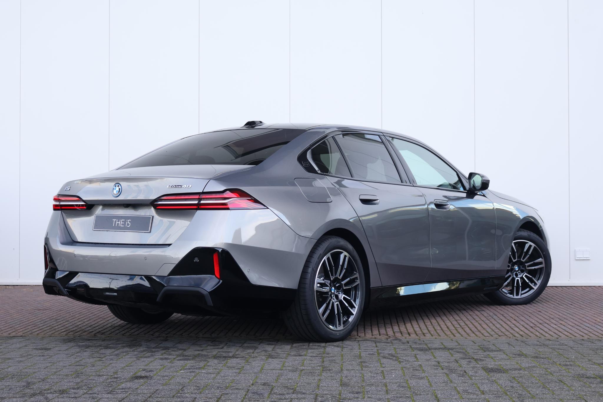 BMW i5 eDrive40 - Afbeelding 2