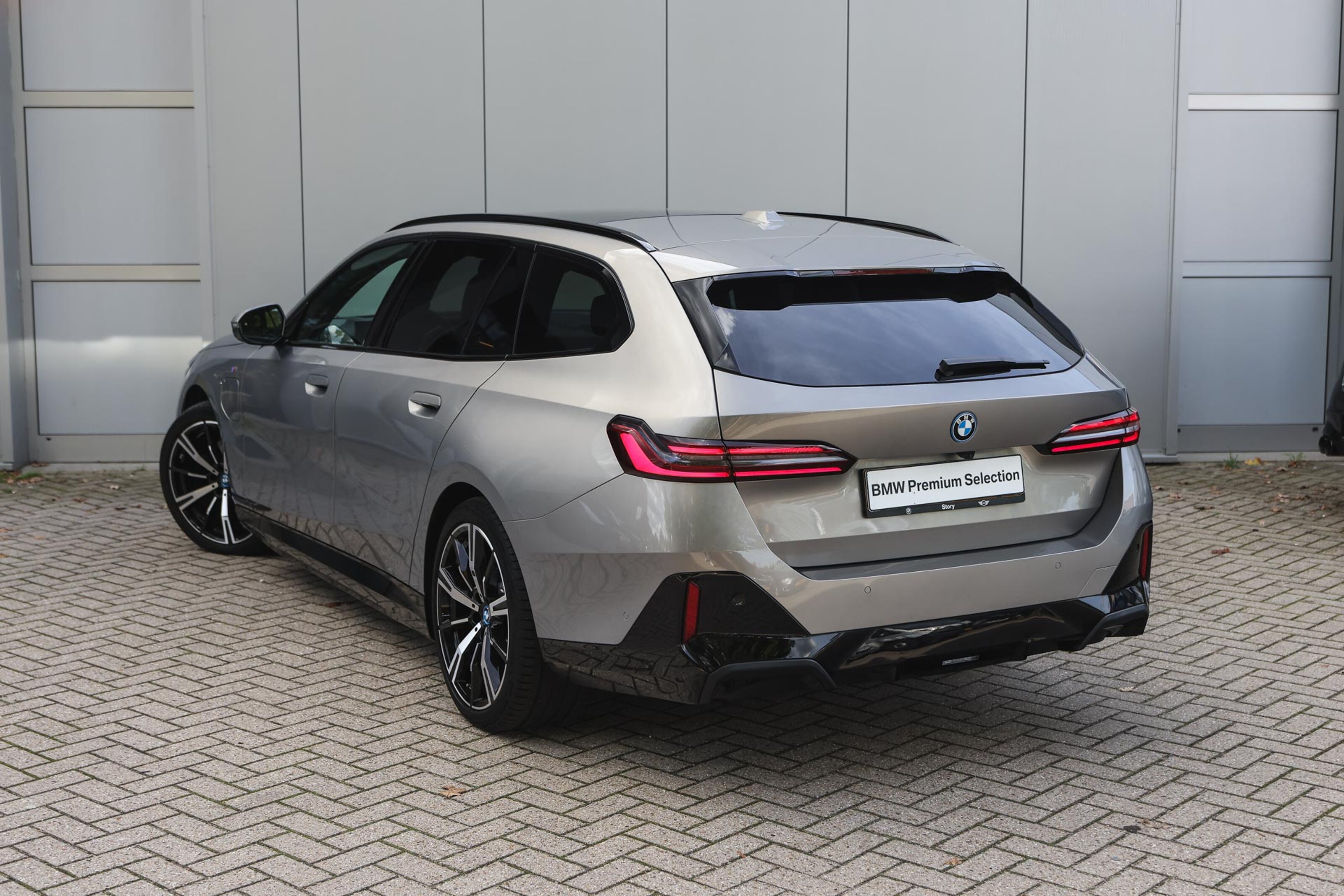 BMW 5 Serie Touring 530e M Sport Automaat
