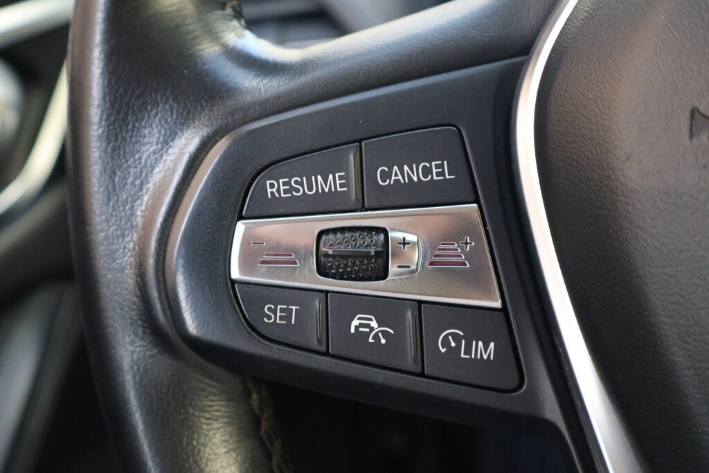 BMW i4 16