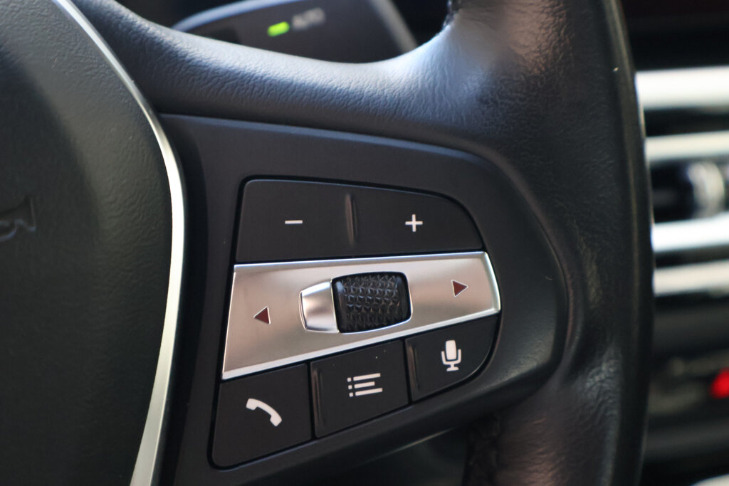 BMW i4 19