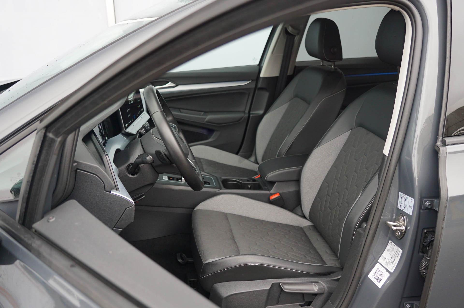 Volkswagen Golf Variant 1.5 eTSI 150pk DSG Life Edition - Afbeelding 4