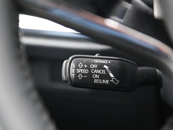 cruise control adaptief met Stop&Go cruise control adaptief met Stop&Go