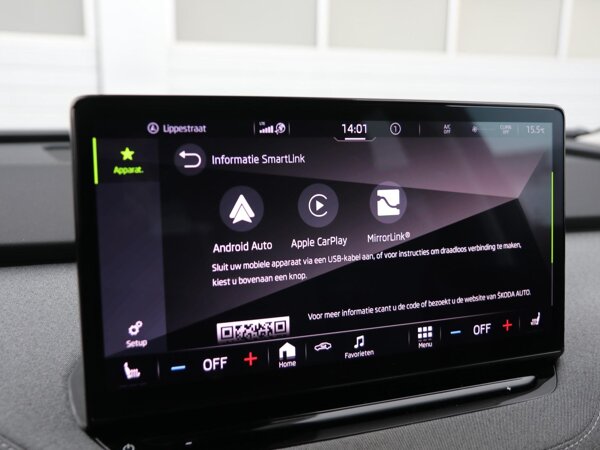 Apple Carplay/Android Auto Apple Carplay/Android Auto