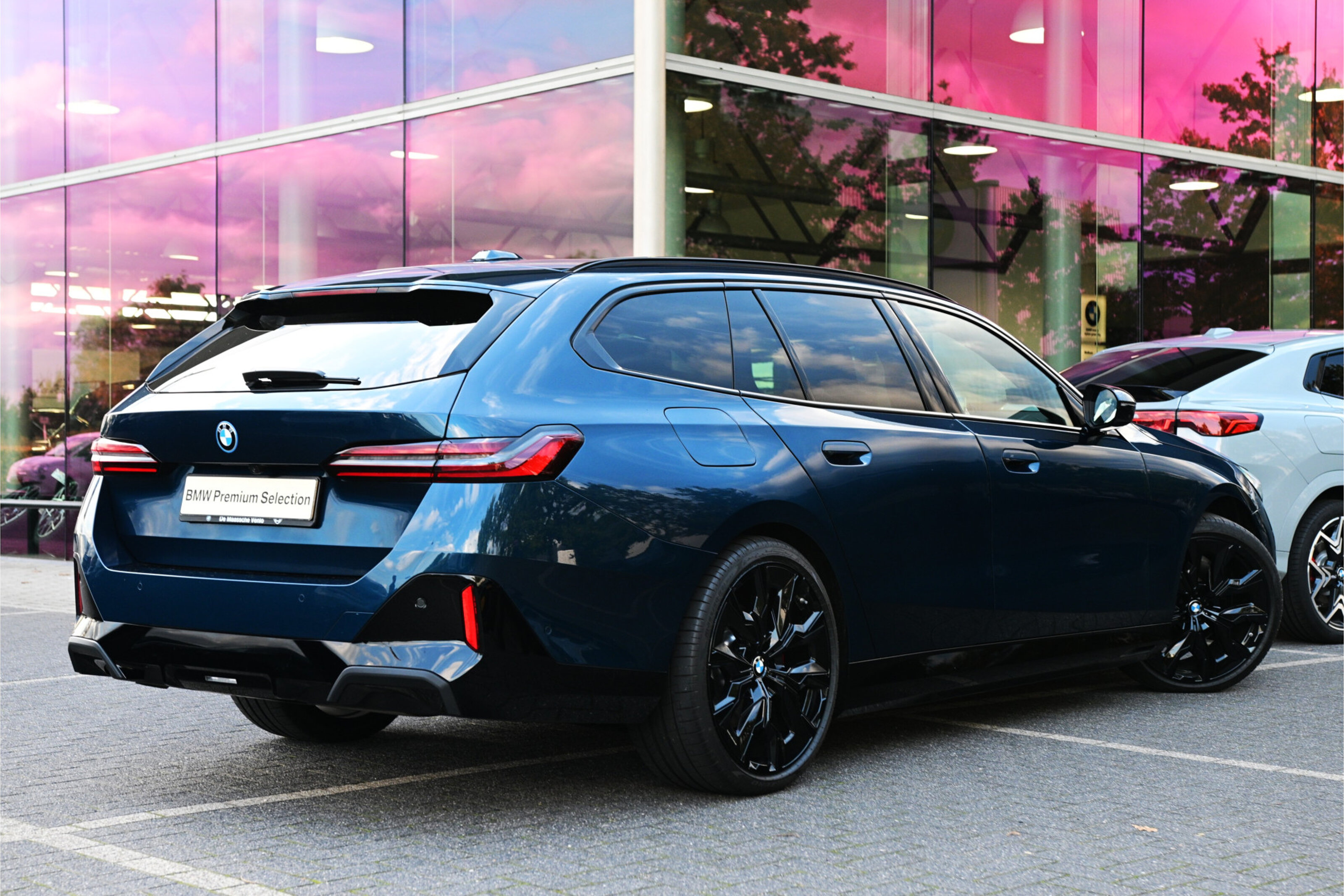BMW 5 Serie Touring 530e M Sport Automaat
