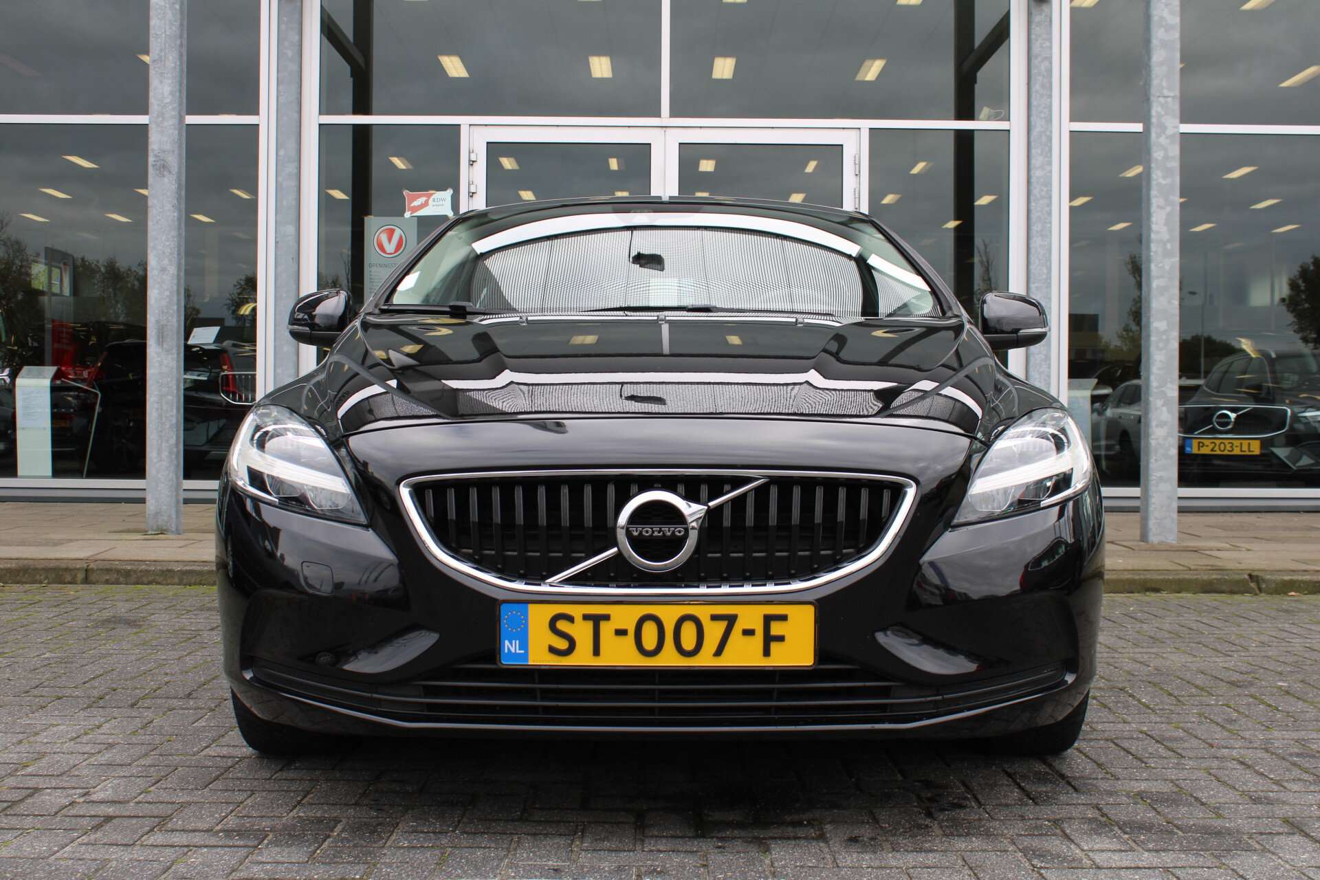 Volvo V40 T2 123PK Automaat Edition+ - Afbeelding 4