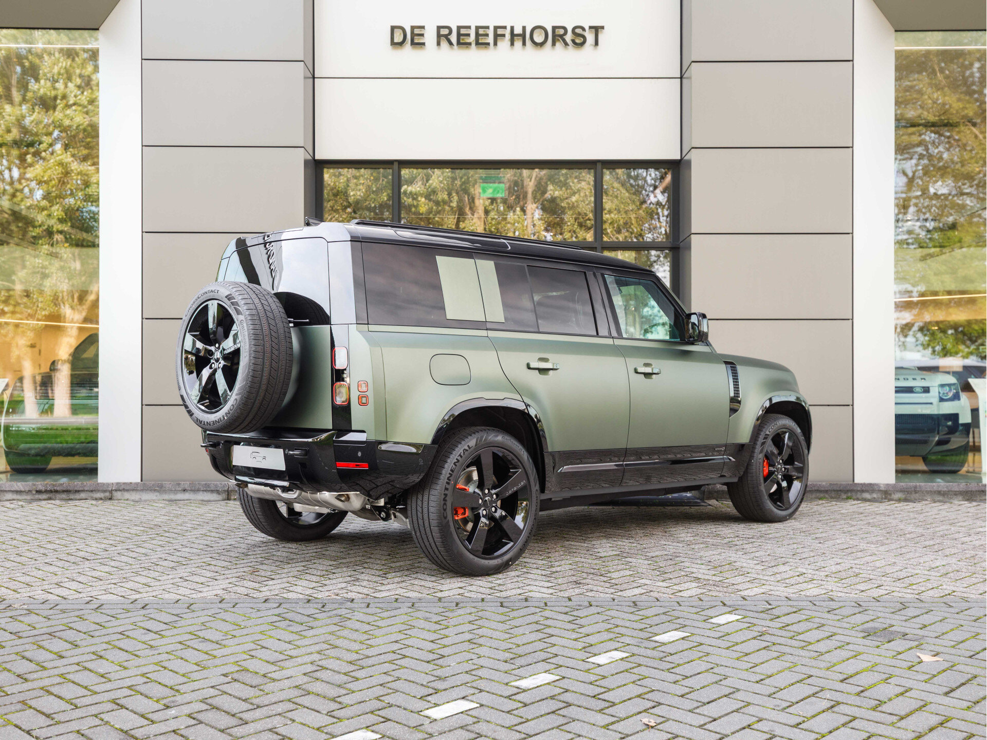 Land Rover Defender 110 2.0 P300e 110 X - Afbeelding 2