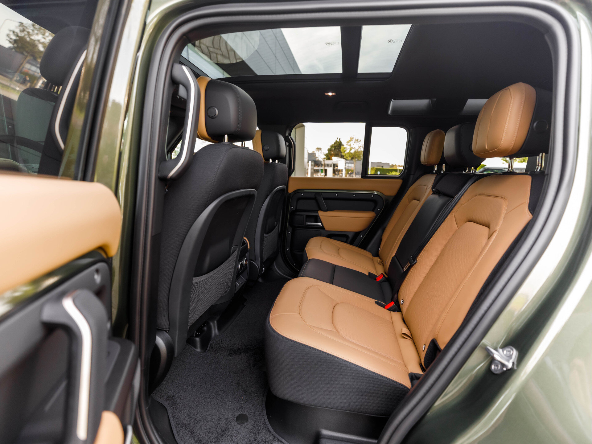 Land Rover Defender 110 2.0 P300e 110 X - Afbeelding 5