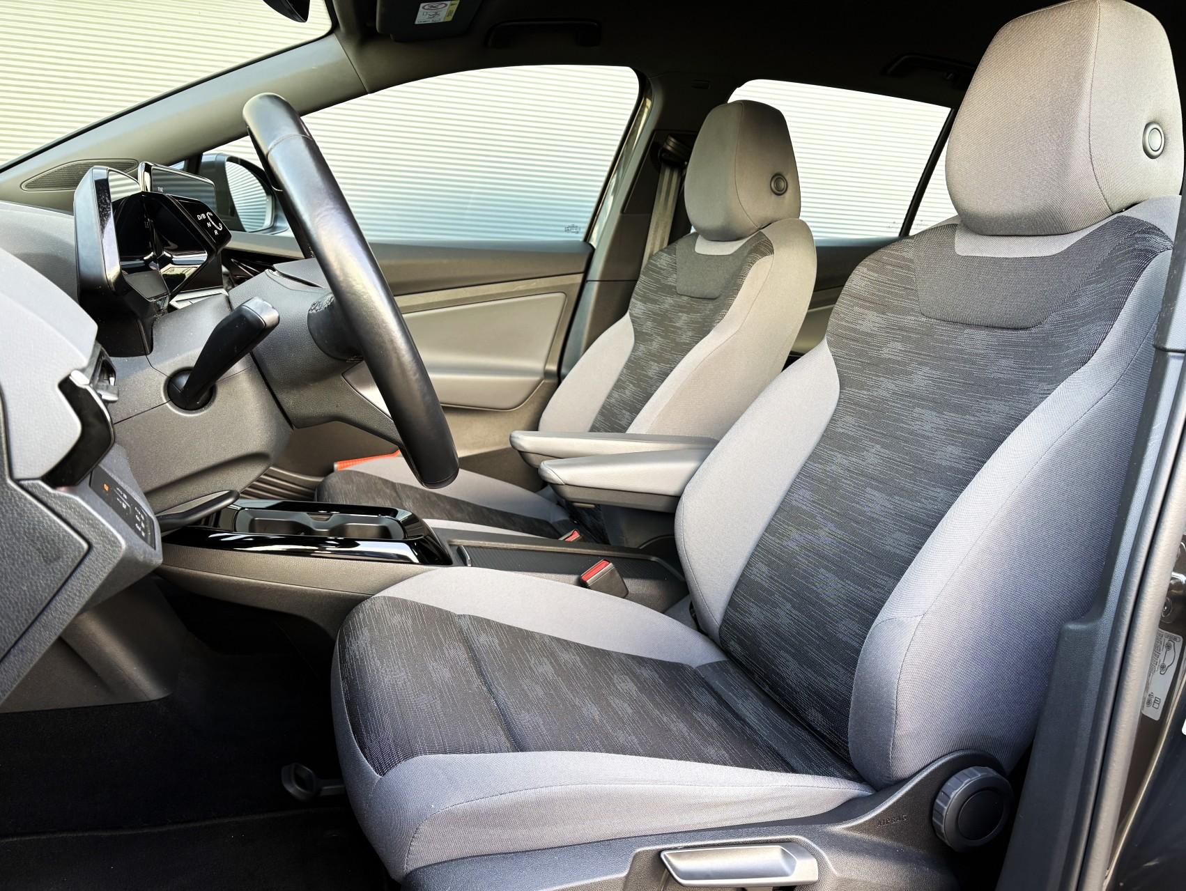 Volkswagen ID.4 148pk Pure 52 kWh - Afbeelding 4