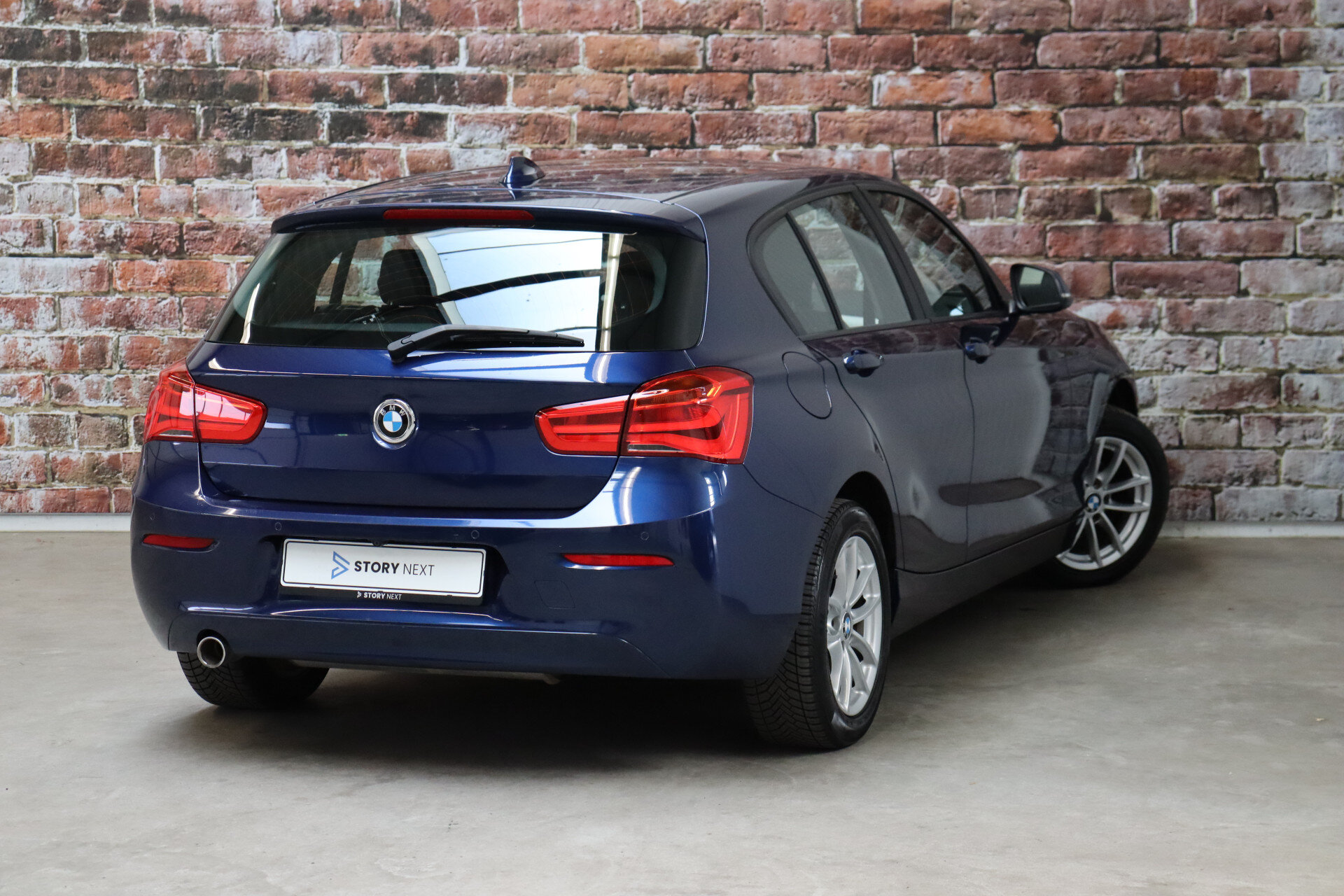 BMW 1 Serie 116i Business 5 deurs - Afbeelding 4