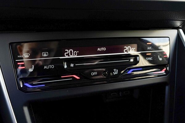 Airconditioning automatisch, 2-zone (Climatronic) Airconditioning automatisch, 2-zone (Climatronic)