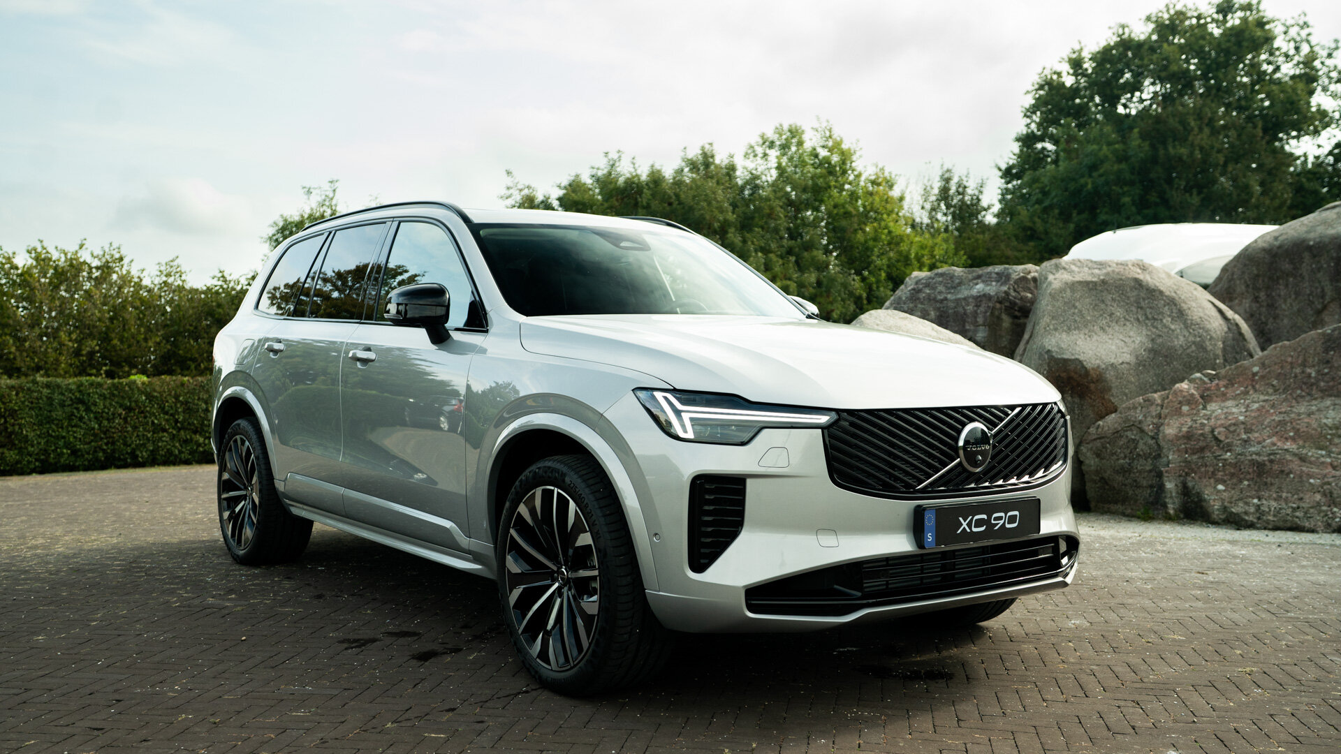 Volvo XC90 T8 455PK Plug-in hybrid AWD Ultra Dark - Afbeelding 4