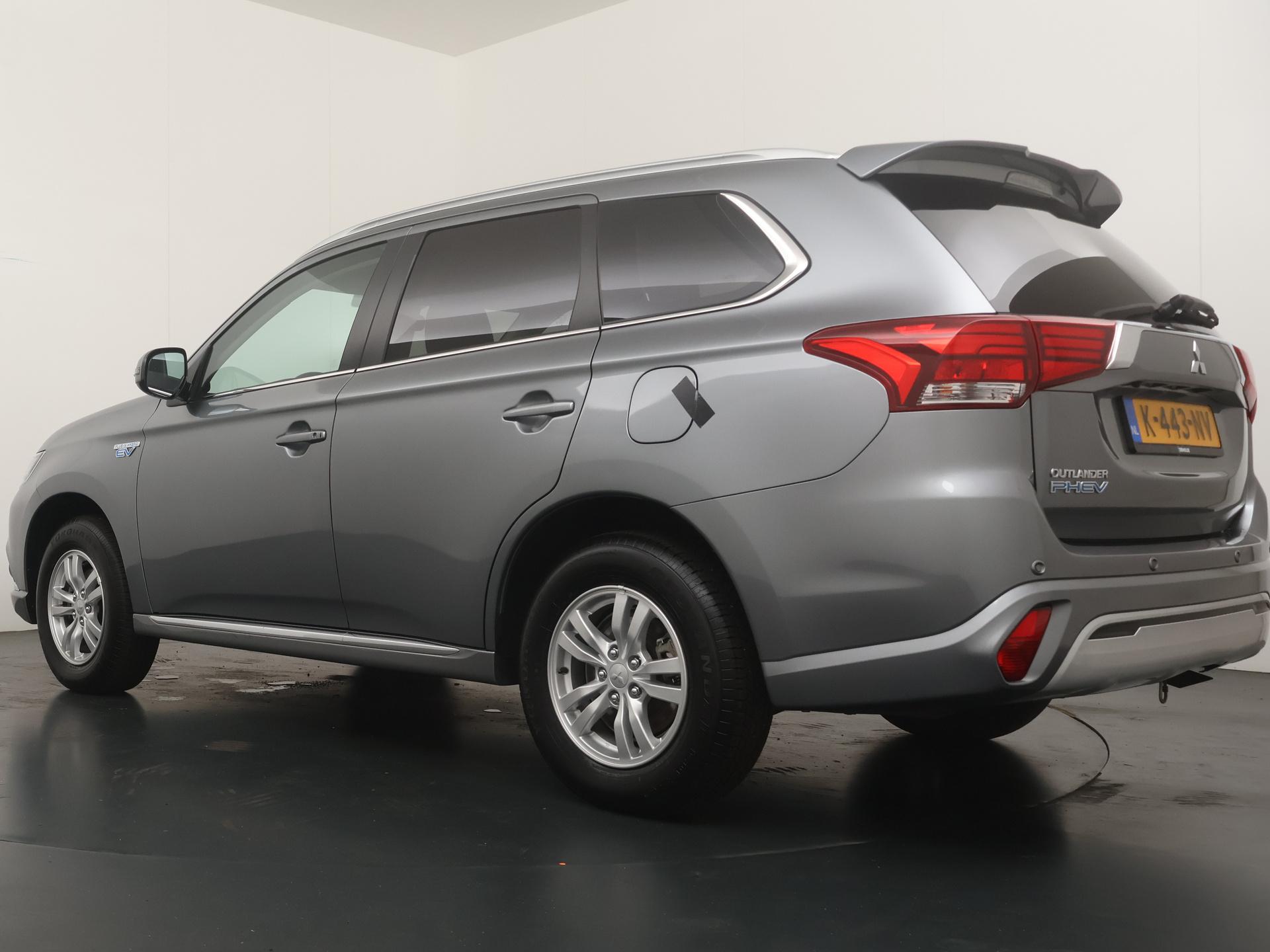 Mitsubishi Outlander 2.4 PHEV Pure - Afbeelding 3