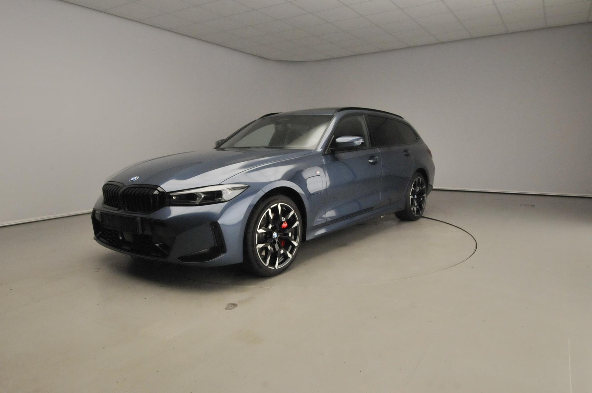 BMW 3 Serie Touring 330e