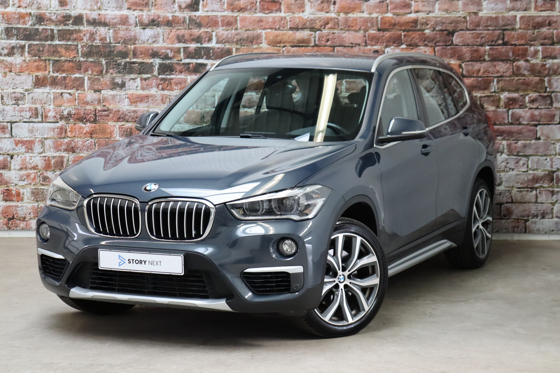 BMW X1 sDrive20i High Executive xLine Automaat