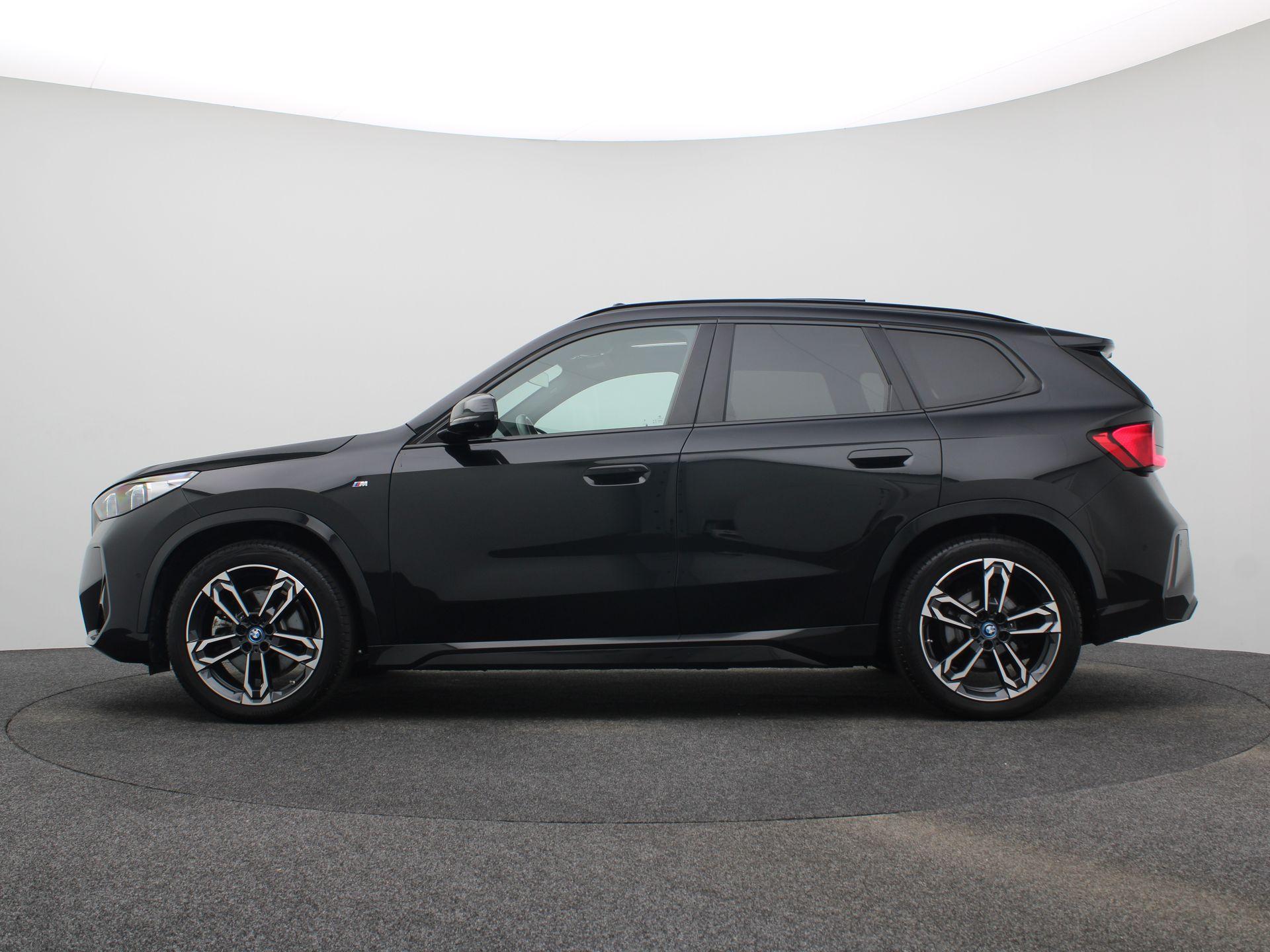 BMW iX1 xDrive30 - Afbeelding 2