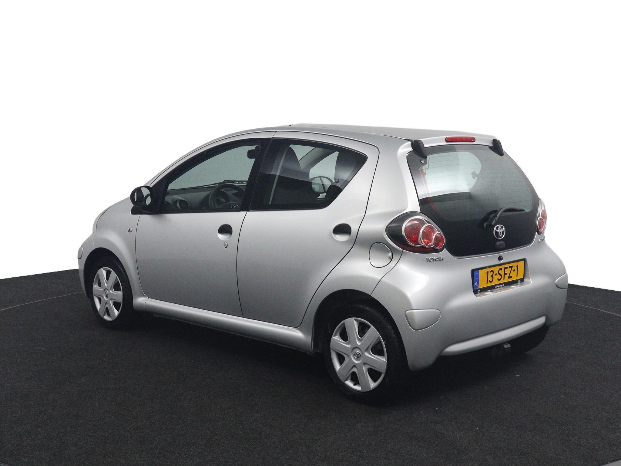 Toyota Aygo 1.0-12V Now - Afbeelding 4