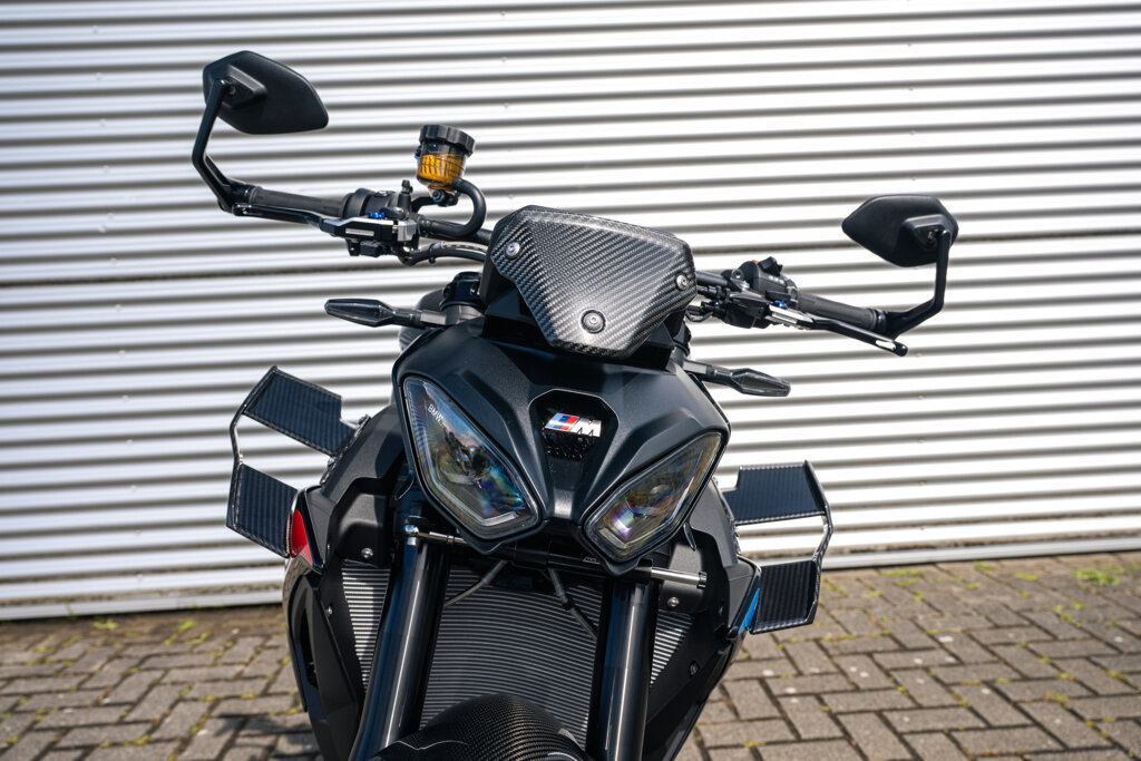 BMW M 1000 R 18