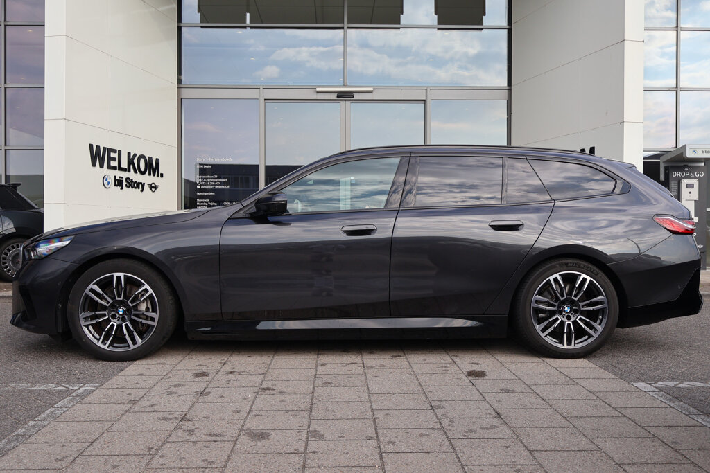 BMW i5 7