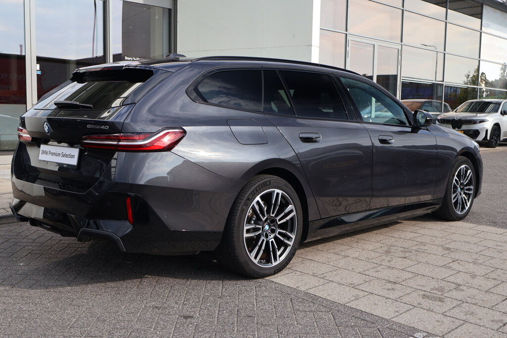 BMW i5 9
