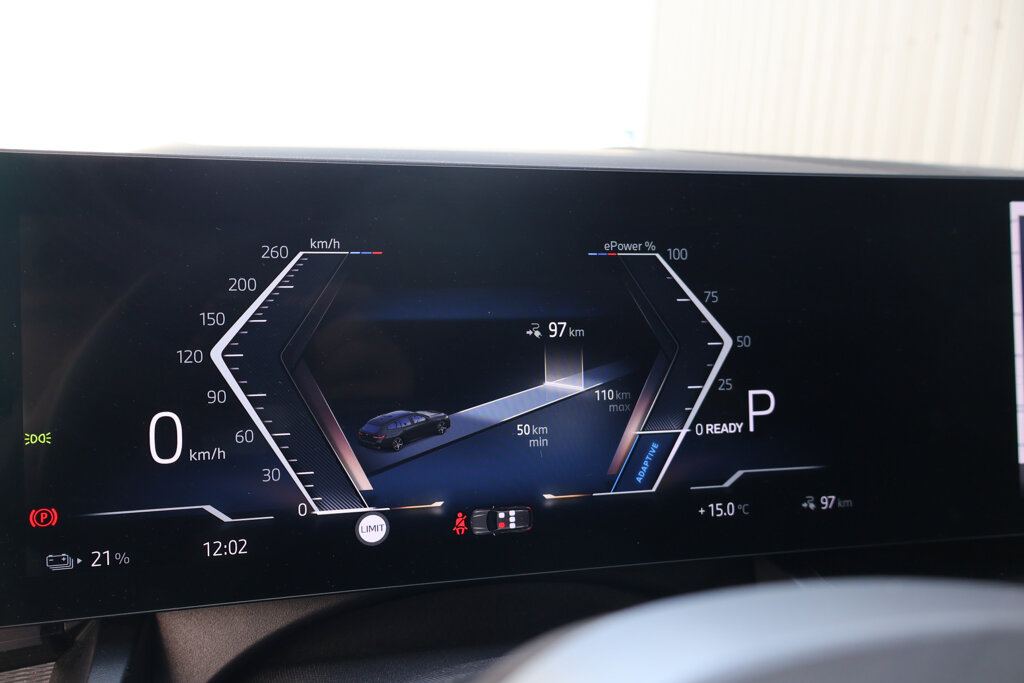 BMW i5 24