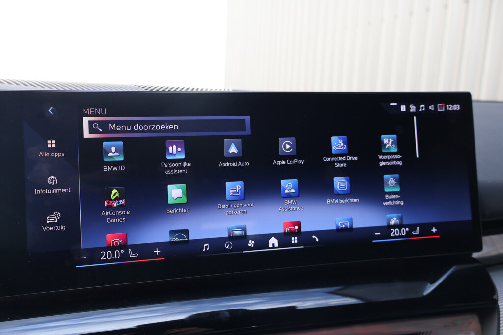 BMW i5 31