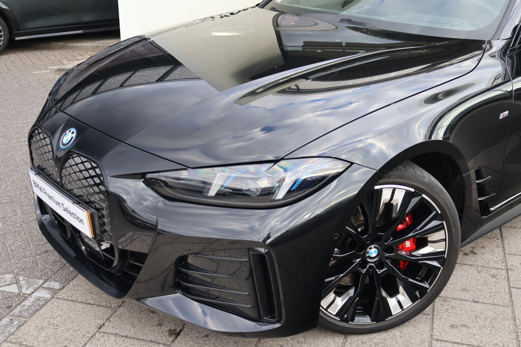 BMW i4 3