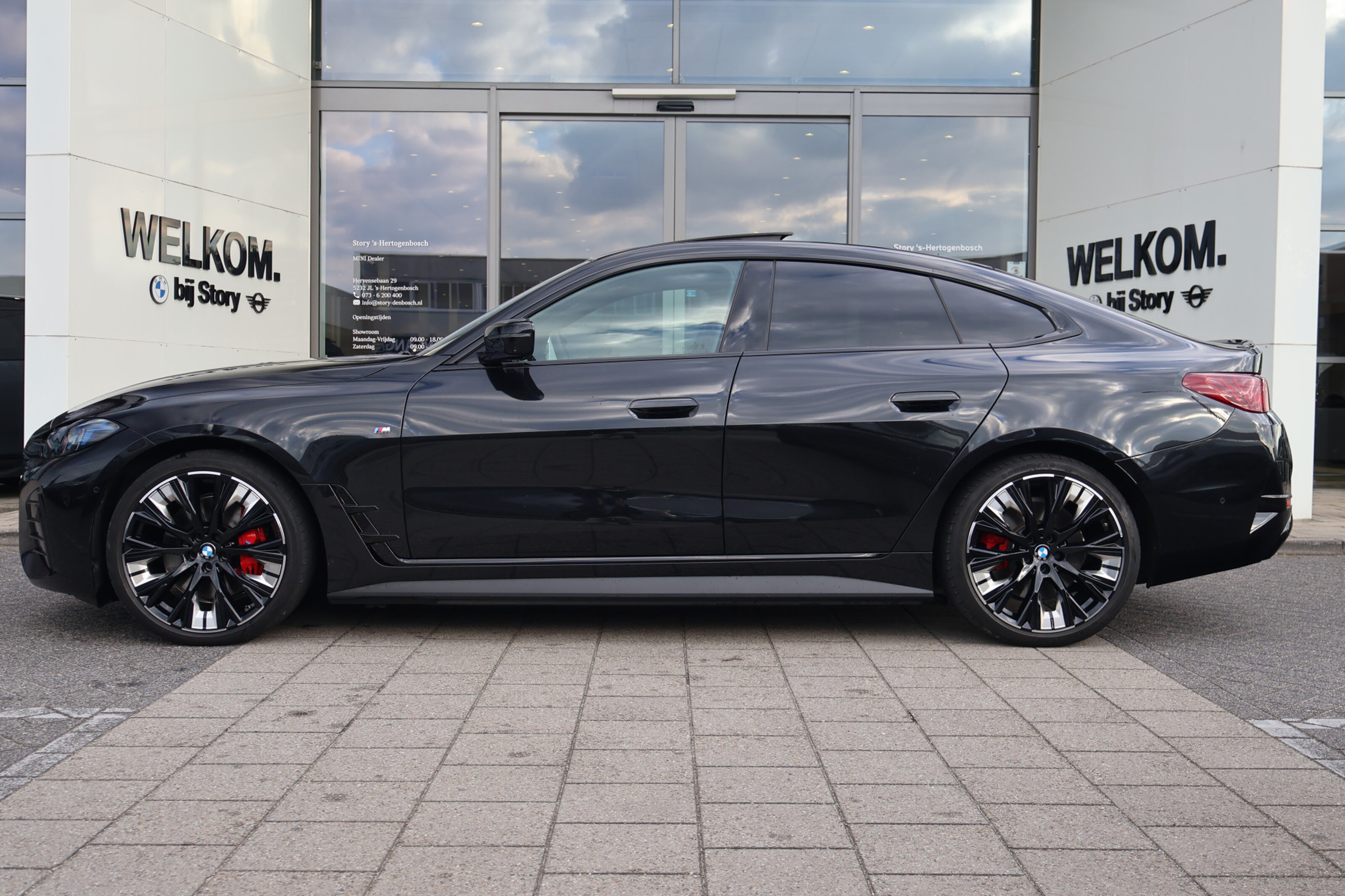 BMW i4 7