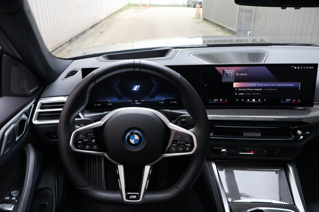 BMW i4 14