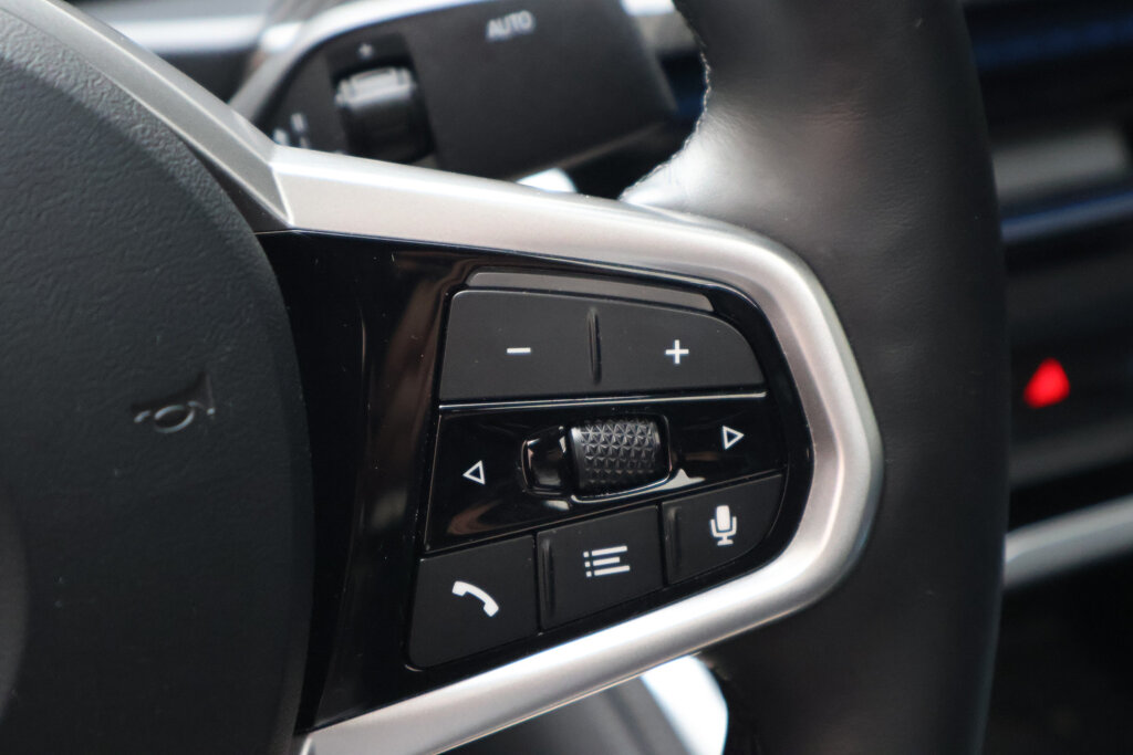 BMW i4 23