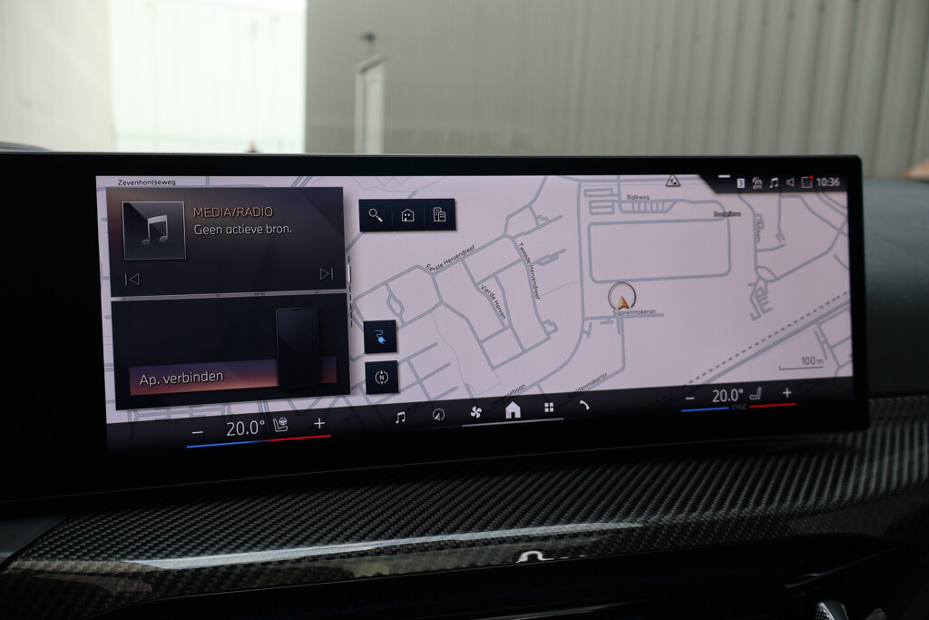 BMW i4 24