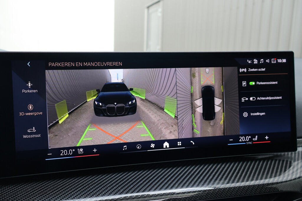 BMW i4 26