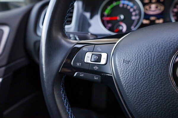 cruise control adaptief cruise control adaptief