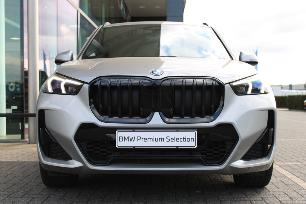 BMW X1 13