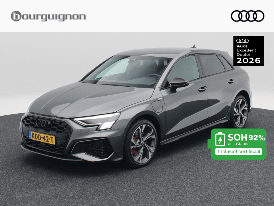 Audi A3 Sportback 45 TFSi e 245 Pk S line Competition - Afbeelding 1