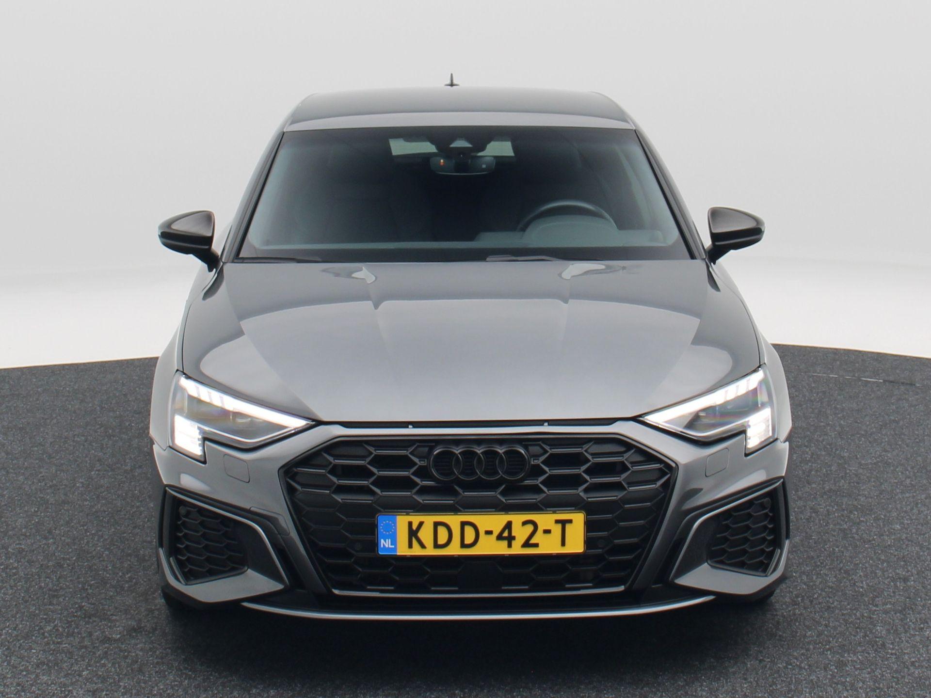 Audi A3 Sportback 45 TFSi  e 245 Pk S line Competition - Afbeelding 5