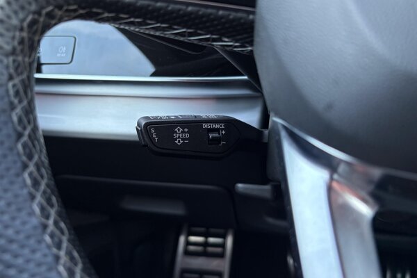 cruise control adaptief met Stop&Go cruise control adaptief met Stop&Go