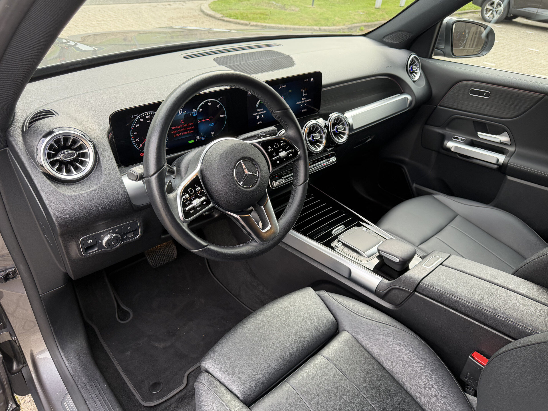 Mercedes-Benz EQB 250 Luxury Line 67 kWh - Afbeelding 2