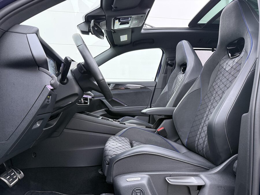Volkswagen Tayron 1.5 eHybrid R-Line 272PK