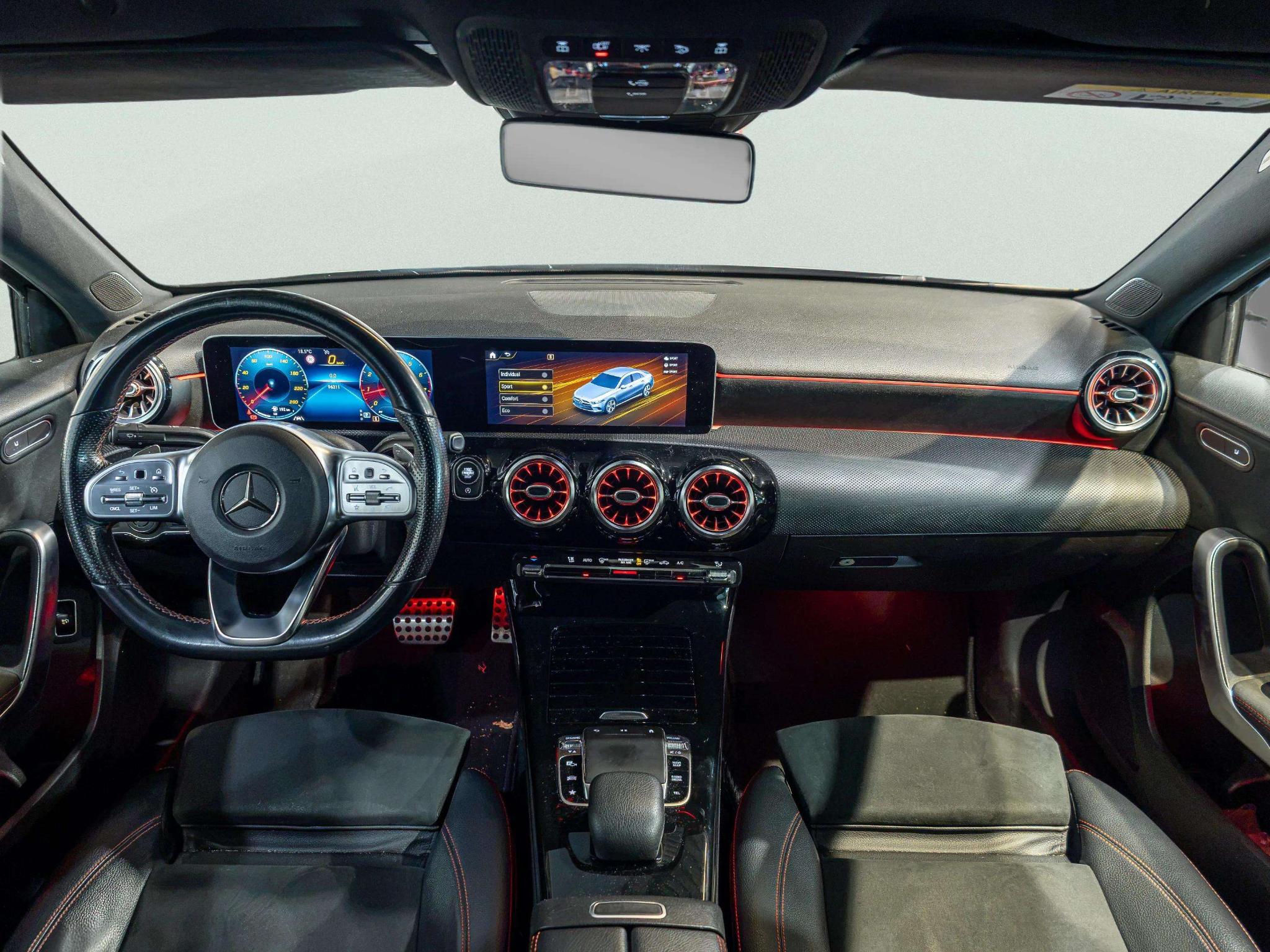 Mercedes-Benz A-Klasse Limousine 200 AMG Line - Afbeelding 3