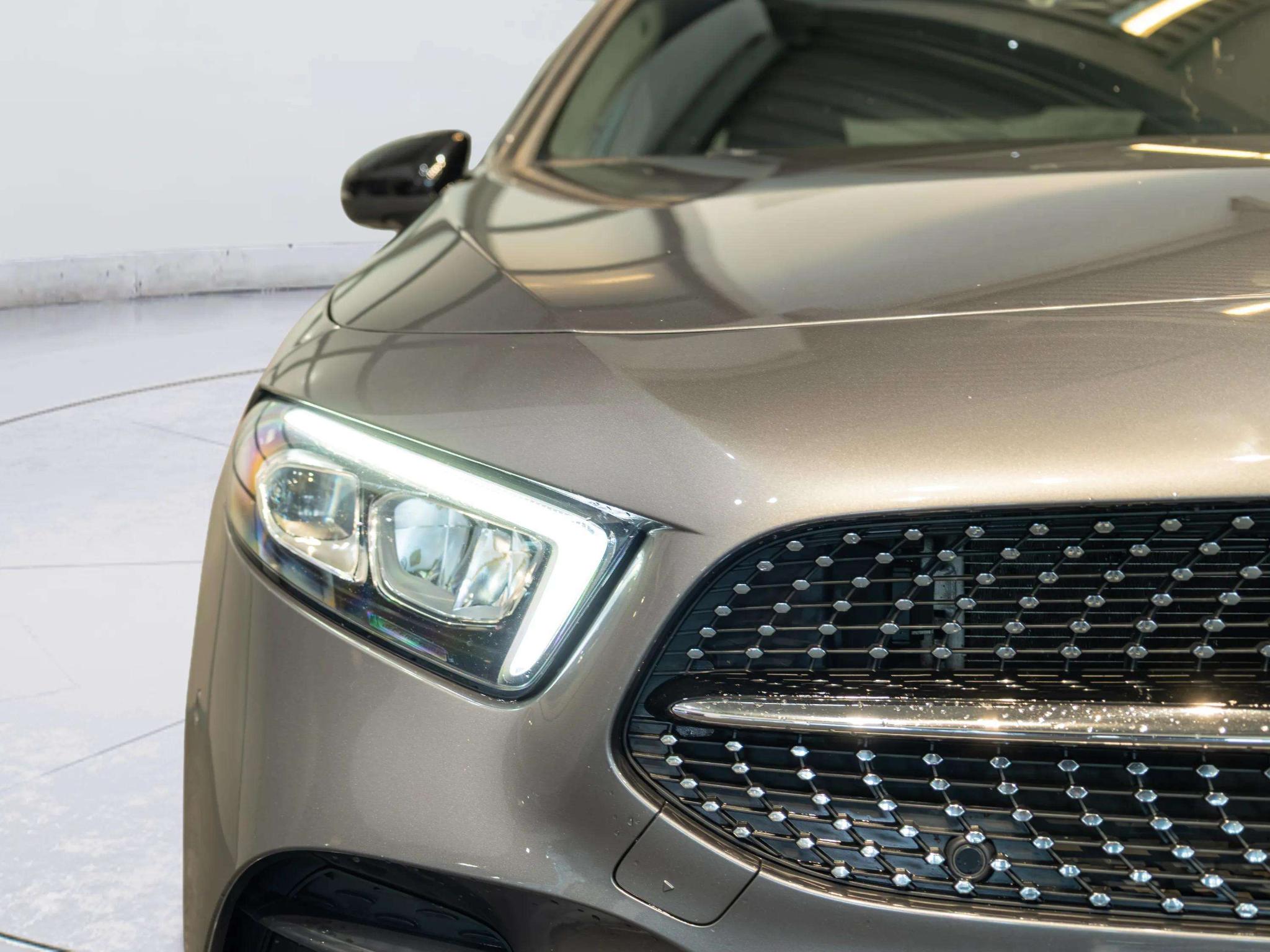 Mercedes-Benz A-Klasse Limousine 200 AMG Line - Afbeelding 5